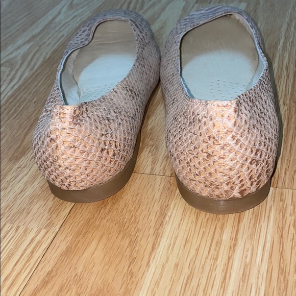 Viator cork shoes from Portugal euro size 39 $20 - Picture 5 of 5